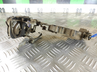 Замок двери задней правой Toyota Camry v10