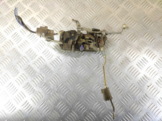 Замок двери передней левой Toyota Camry v10