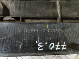 Накладка крышки багажника Toyota Camry v10