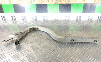 Петля крышки багажника правая Toyota Camry v10