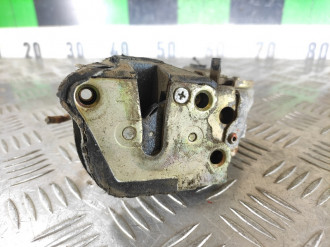 Замок двери задней правой Toyota Corolla AE110