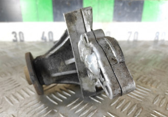 Насос водяной помпа Toyota Corolla AE110