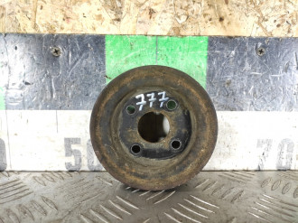 Шкив водяного насоса помпы Toyota Corolla AE110