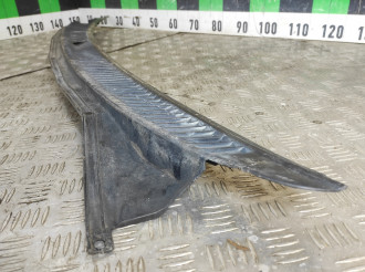 Жабо Toyota Corolla AE110