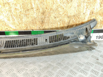 Жабо Toyota Corolla e10