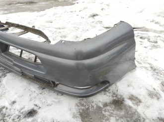 Бампер передний Toyota Corolla e10