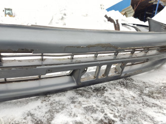 Бампер передний Toyota Corolla e10
