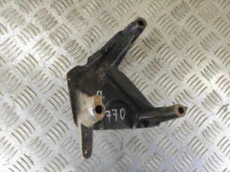 Кронштейн двигателя Toyota Camry v10