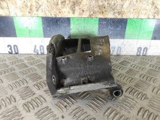 Кронштейн кпп Toyota Corolla AE110