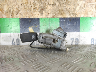 Замок зажигания Toyota Scion xa 2005-2006