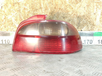 Фонарь задний правый Toyota Avensis 1997-2003