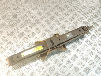 Домкрат Toyota Rav 4 2000 2005
