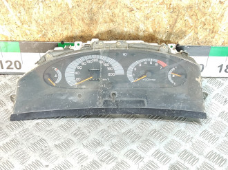 Панель приборов Toyota Previa 1990-2000