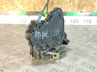 Замок двери передней левой Toyota Camry v40