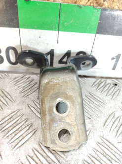 Петля двери передней правой верхняя Toyota Corolla e180
