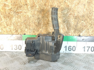 Блок предохранителей моторный Toyota Avensis 2 2003 2008