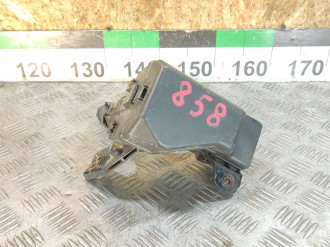 Блок предохранителей моторный Toyota Avensis 2 2003 2008