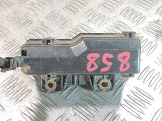 Блок предохранителей моторный Toyota Avensis 2 2003 2008