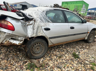 В разборе Toyota Avensis 1 1997-2003