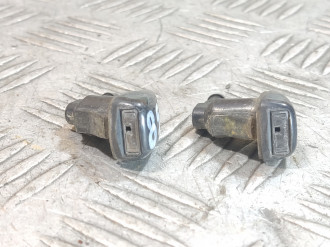 Форсунка омывателя лобового стекла Toyota Avensis 2 2003 2008