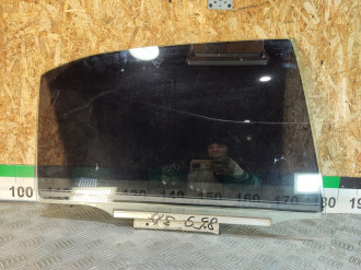 Стекло двери задней правой Toyota Camry v40