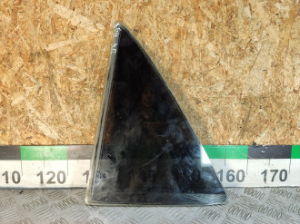 Стекло двери задней правой форточка Toyota Camry v40