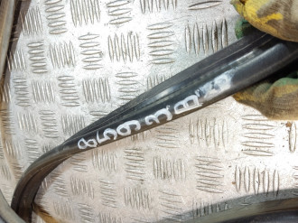 Уплотнитель крышки багажника Toyota Camry v40