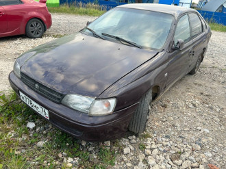 В разборе Toyota Carina 1992-1997