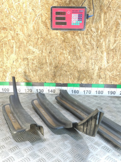 Накладка порога внутренняя комплект Toyota Avensis 2 2003 2008