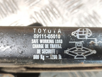 Домкрат Toyota Avensis 2 2003 2008