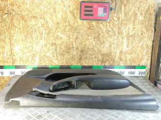 Обшивка двери передней левой Toyota Avensis 2 2003 2008