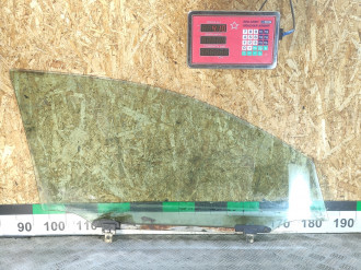 Стекло двери передней левой Toyota Avensis 2 2003 2008