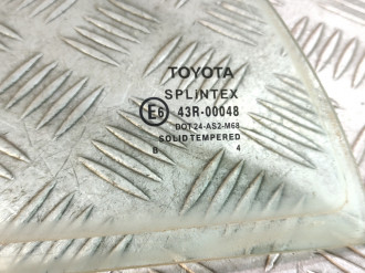 Стекло двери задней левой форточка Toyota Avensis 2 2003 2008