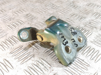 Петля двери передней левой нижняя Toyota Avensis 2 2003 2008