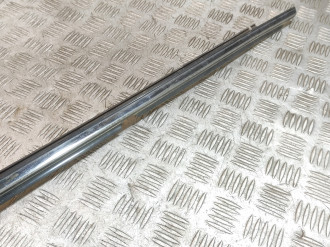 Молдинг стекла двери правой задней Toyota Avensis 2 2003 2008