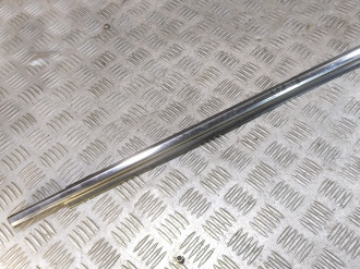 Молдинг стекла двери правой задней Toyota Avensis 2 2003 2008