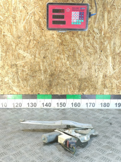 Стеклоподъемник задний правый Toyota Avensis 2 2003 2008