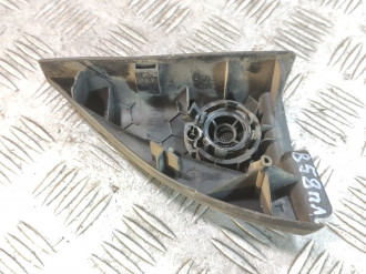 Крышка зеркала внутренняя левая Toyota Avensis 2 2003 2008