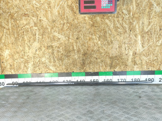 Молдинг стекла двери левой задней Toyota Avensis 2 2003 2008