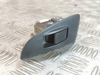 Кнопка стеклоподъемника Toyota Avensis 2 2003 2008