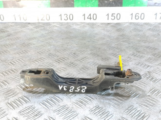 Кронштейн ручки задней левой Toyota Avensis 2 2003 2008