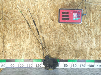 Замок двери задней левой Toyota Avensis 2003 2008