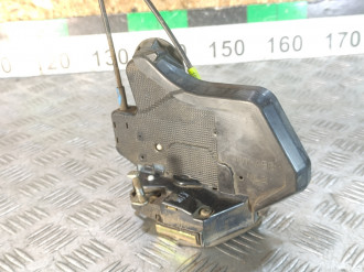 Замок двери задней левой Toyota Avensis 2003 2008