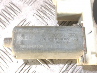 Стеклоподъемник задний левый Toyota Avensis 2 2003 2008