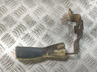 Ответная часть ремня безопасности Toyota Avensis 2 2003 2008