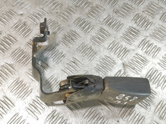 Ответная часть ремня безопасности Toyota Avensis 2 2003 2008