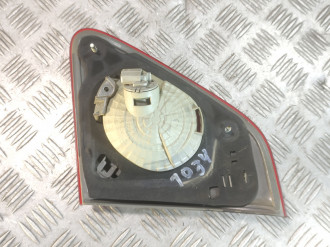 Фонарь задний внутренний левый Toyota Corolla e150