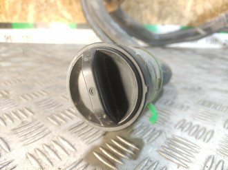 Горловина топливного бака Toyota Avensis 2 2003 2008