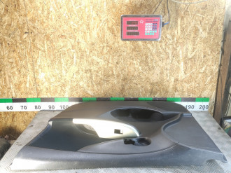 Обшивка двери передней правой Toyota Corolla e150