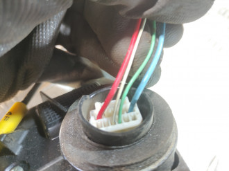 Замок двери передней правой Toyota Corolla e150